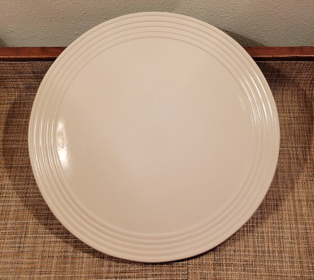 Pampered Chef Large Round Platter 13 11/16” New Traditions